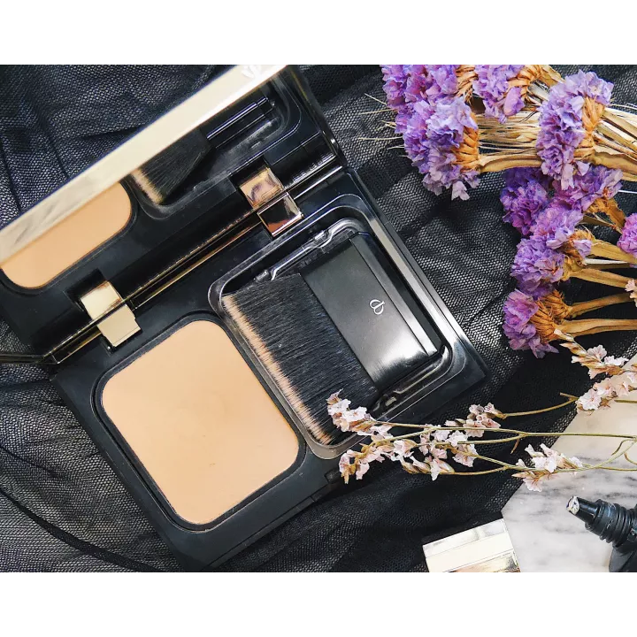 Clé de Peau - Base de maquillaje en polvo radiante